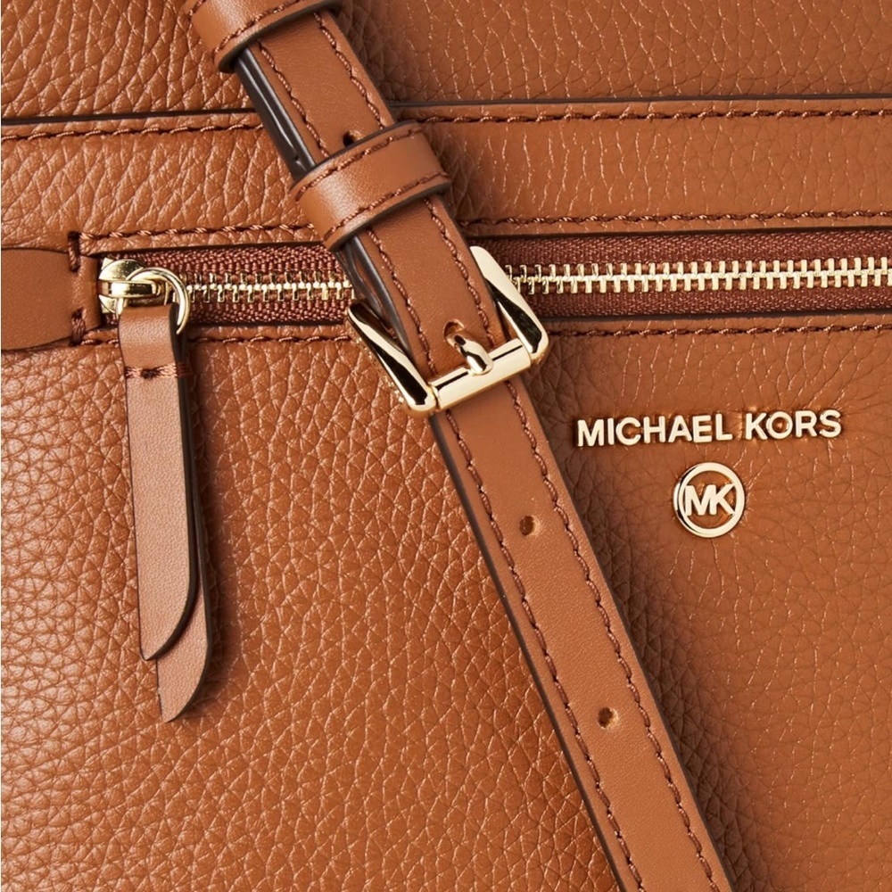 MICHAEL KORS JS Pebbled Leather Flat Crossbody Luggage Brown Bag AUTHENTIC - Picture 6 of 16